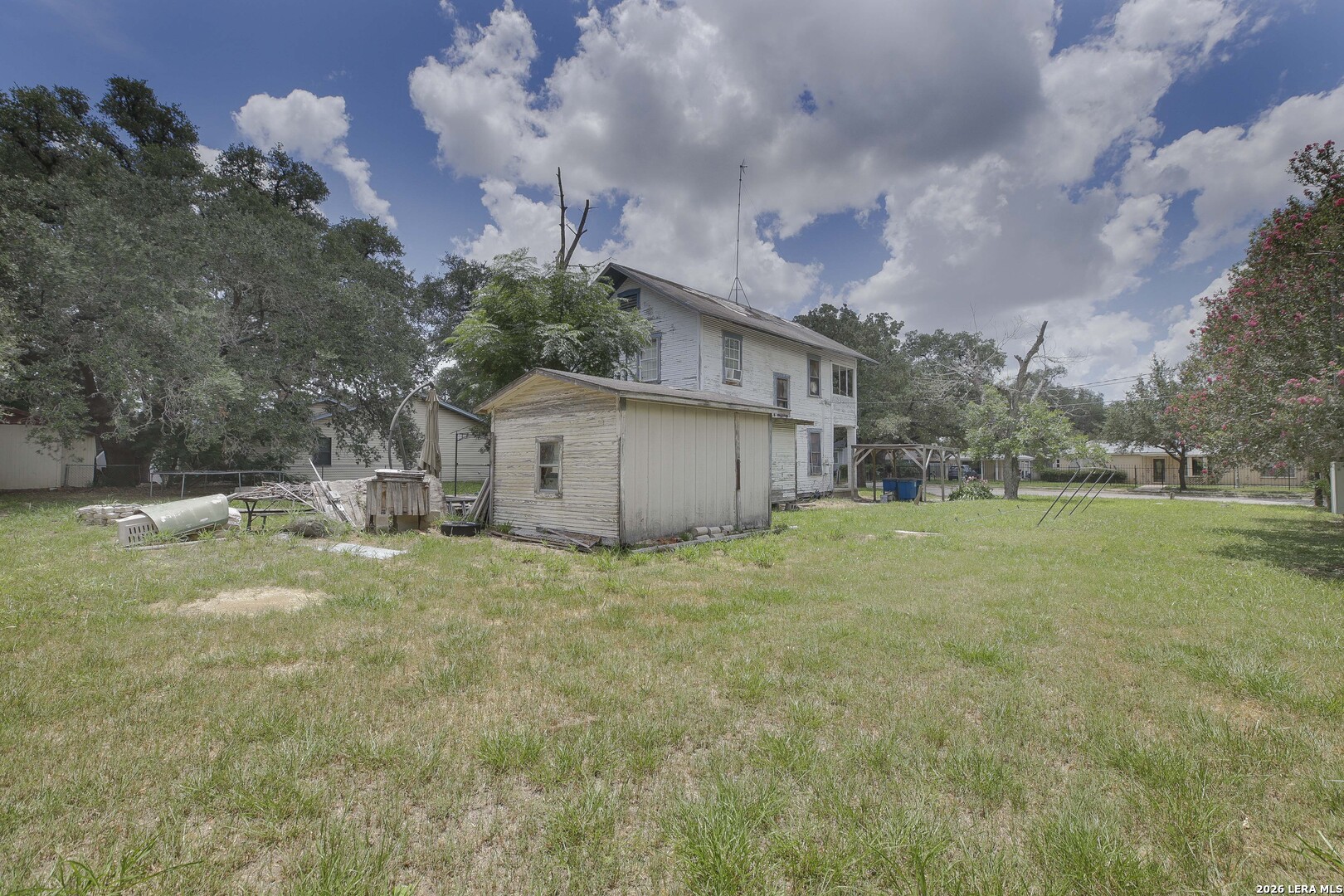 623 San Antonio Street Pleasanton TX 78064