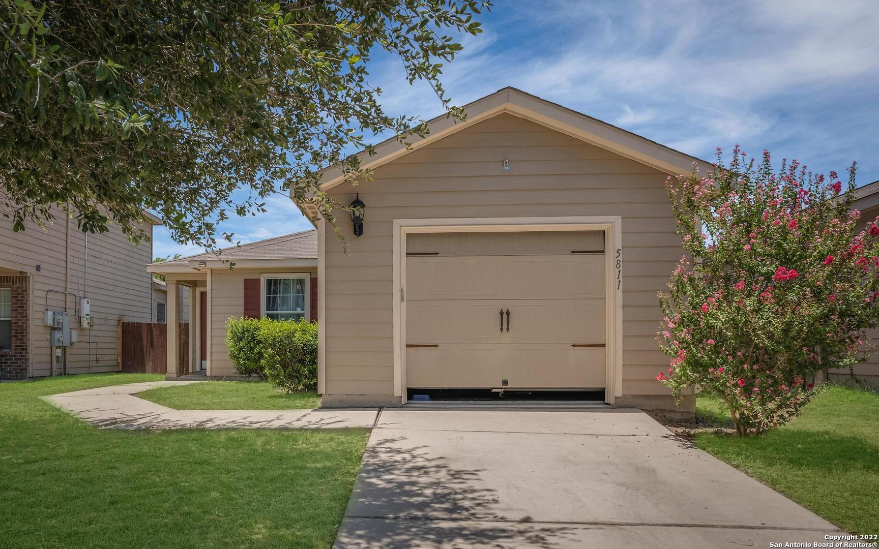5811 Forest Canyon San Antonio TX 78252