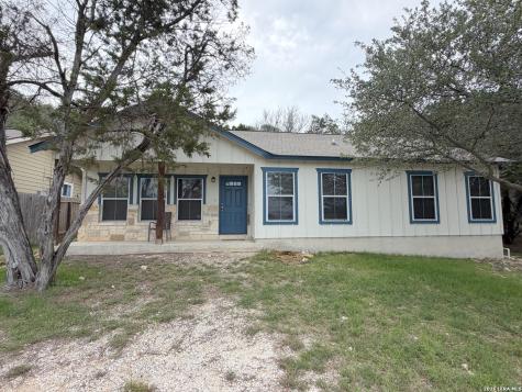 1439 Bonnyview Drive Canyon Lake TX 78133