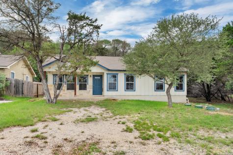 1439 Bonnyview Drive Canyon Lake TX 78133