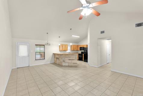 1439 Bonnyview Drive Canyon Lake TX 78133