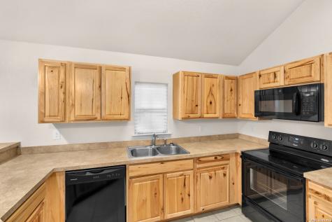 1439 Bonnyview Drive Canyon Lake TX 78133
