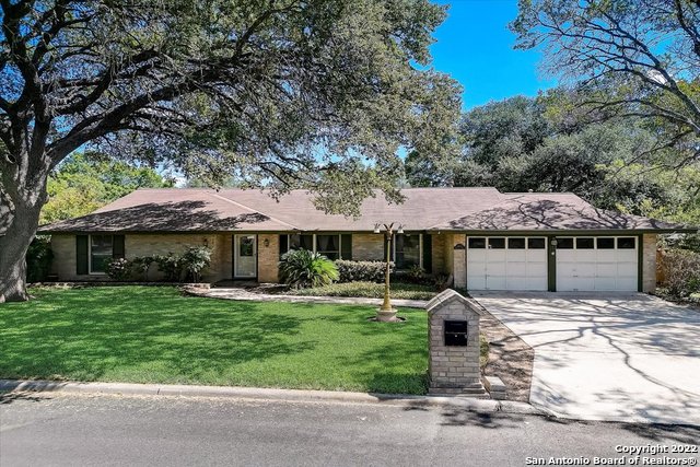 6014 Wildwind Drive Windcrest TX 78239