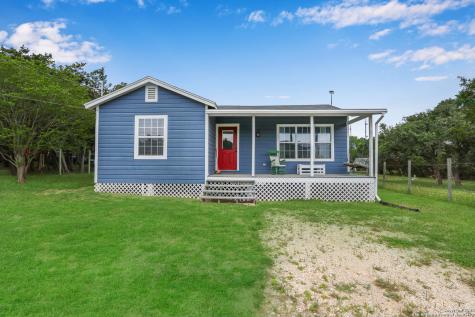 1283 Rocky Creek Drive Canyon Lake TX 78133