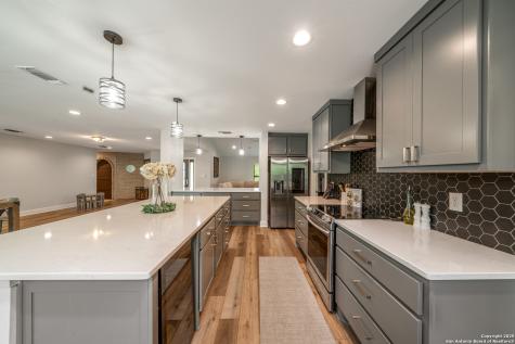 1397 Desert Gold Boerne TX 78006