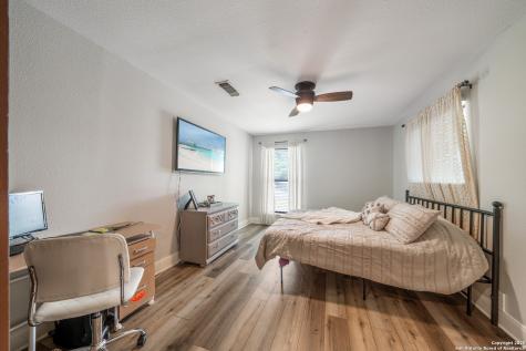 1397 Desert Gold Boerne TX 78006