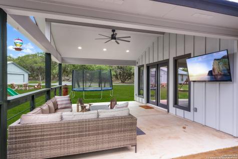 1397 Desert Gold Boerne TX 78006
