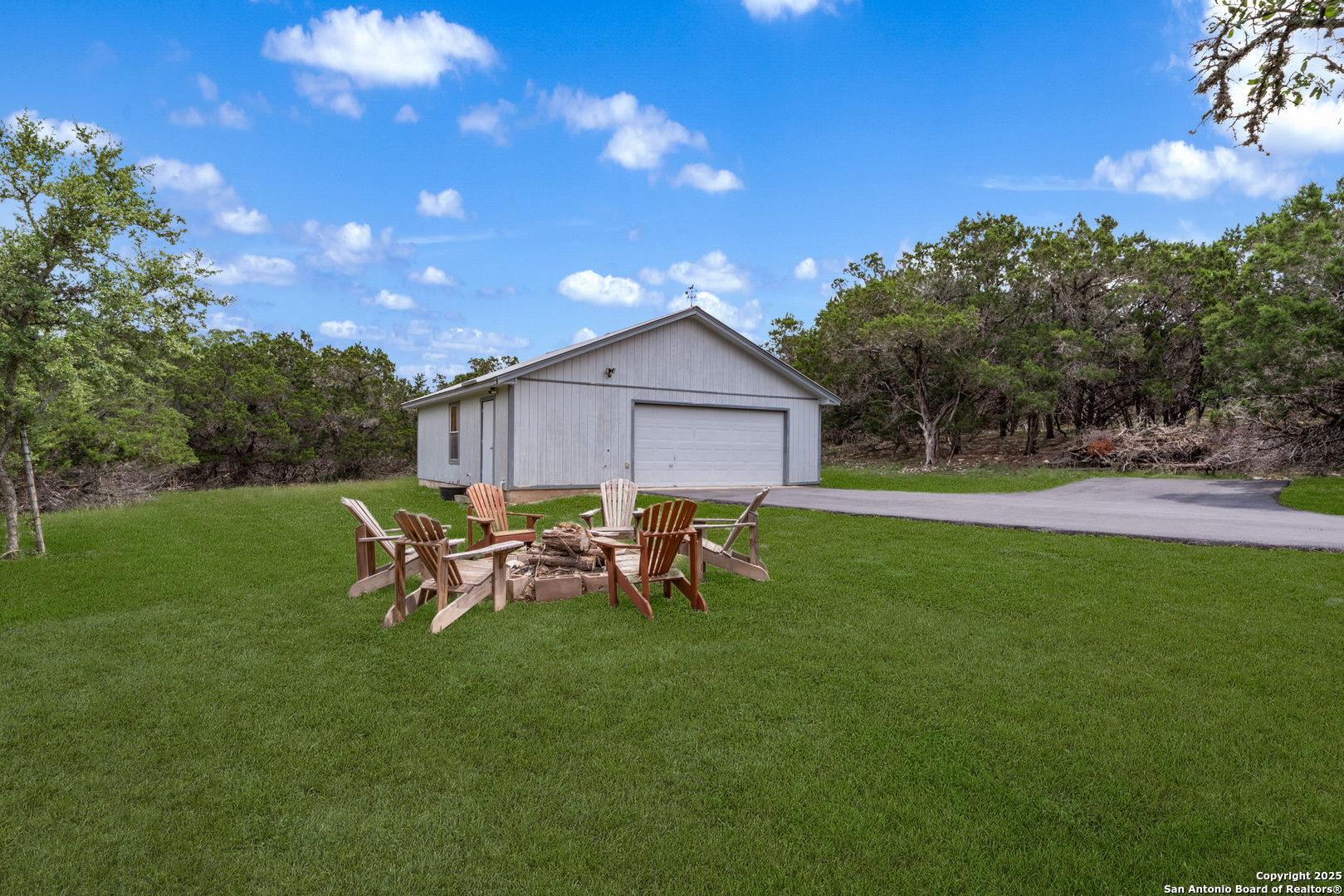 1397 Desert Gold Boerne TX 78006
