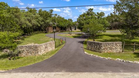1397 Desert Gold Boerne TX 78006