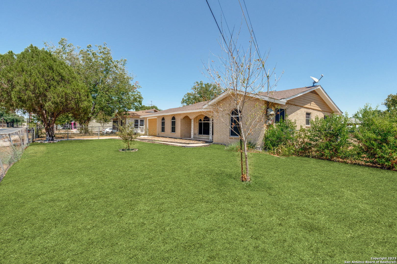 1810 Commercial Avenue San Antonio TX 78221