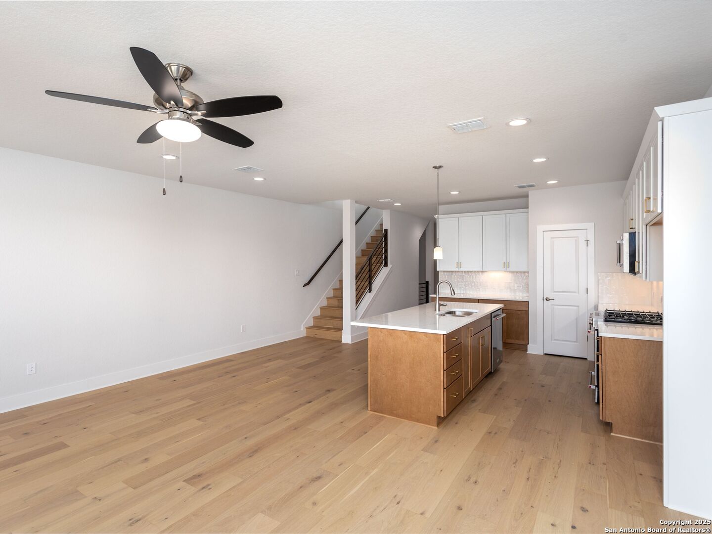 558 Mcmonigal Place San Antonio TX 78210