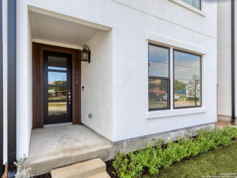 558 Mcmonigal Place San Antonio TX 78210