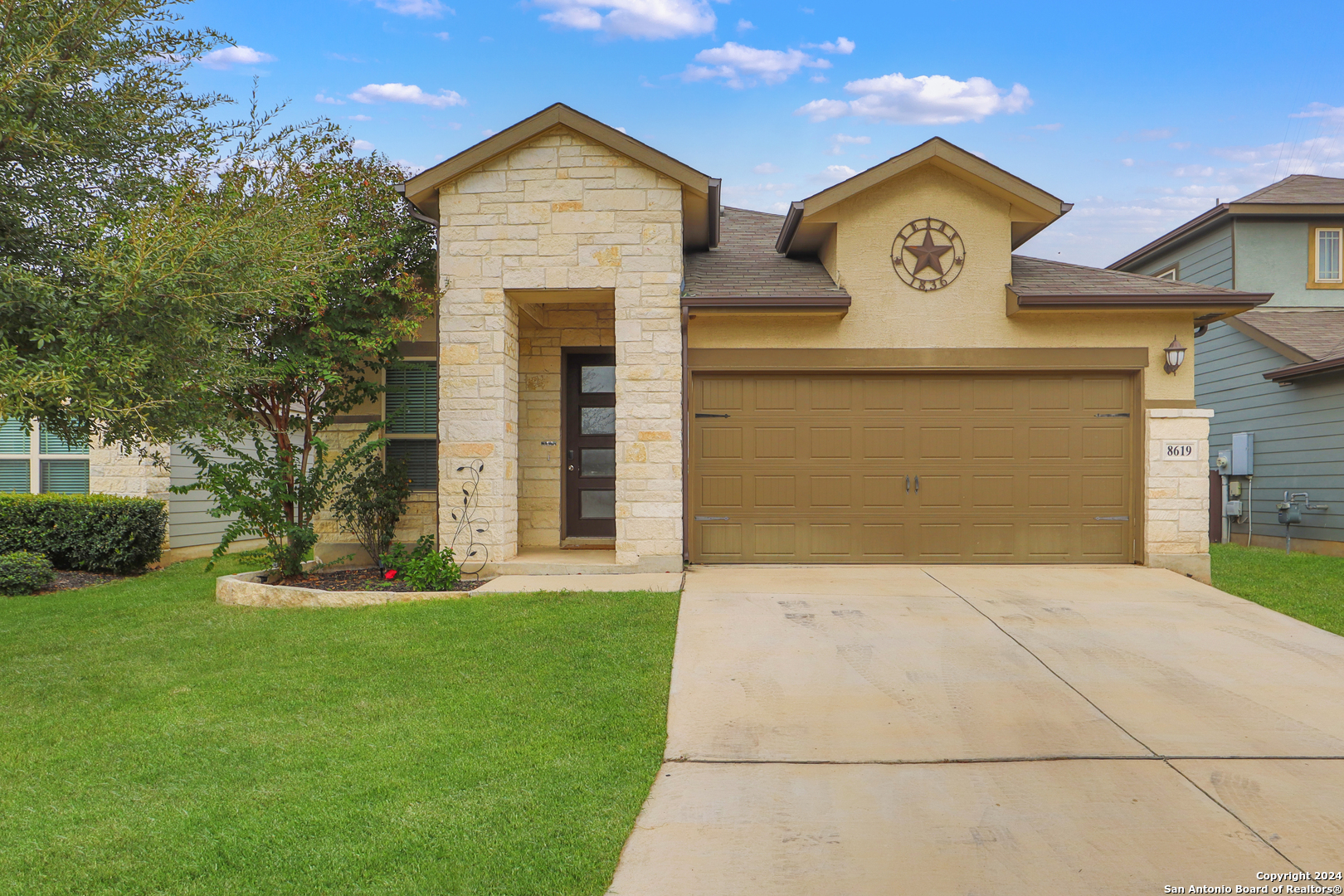 8619 Straight Oaks San Antonio TX 78254