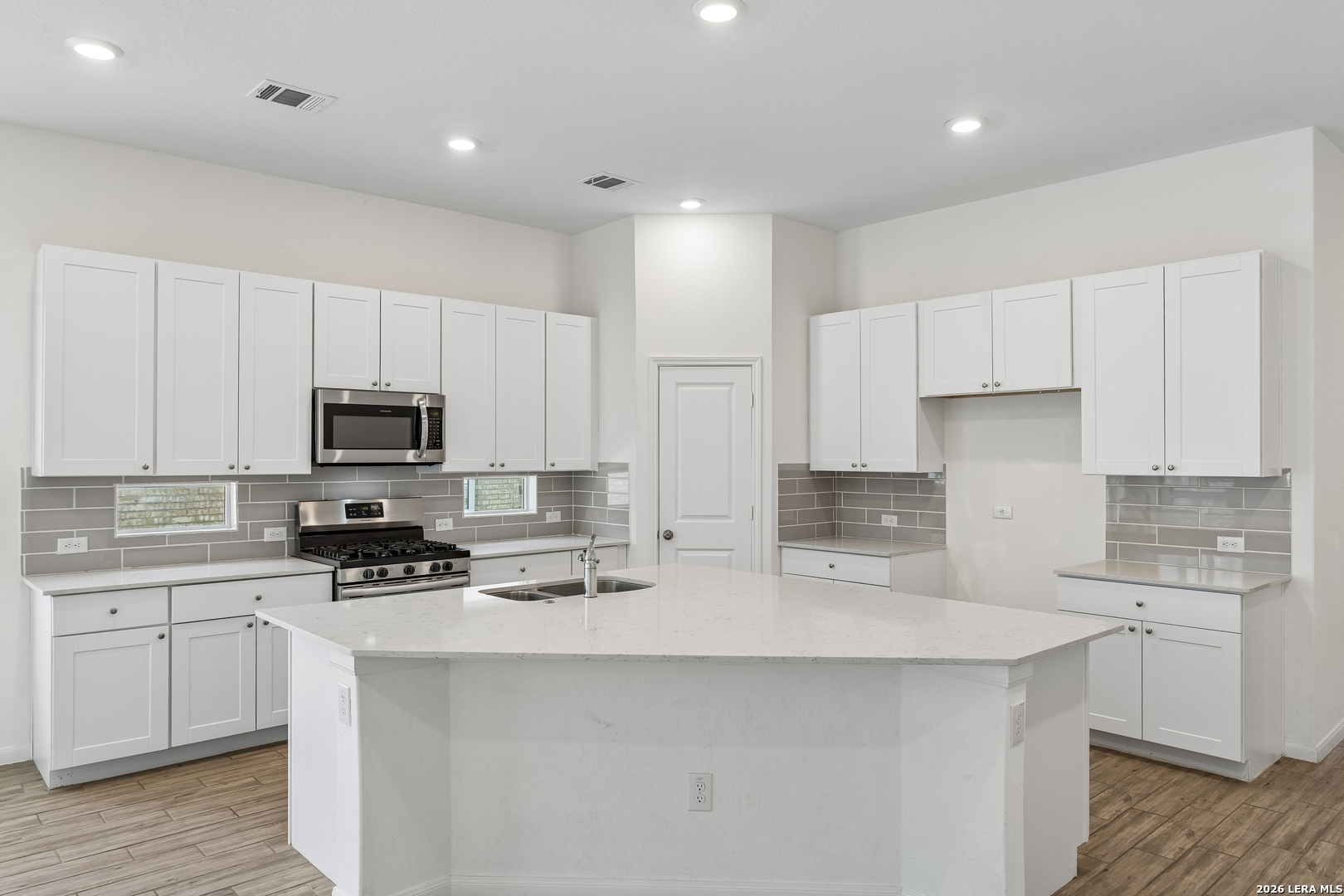 15049 Nettleton Mill San Antonio TX 78254