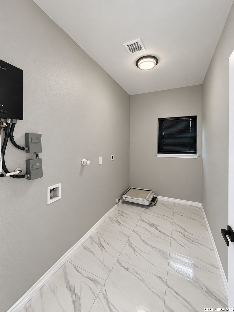 237 Avenue D Poteet TX 78065