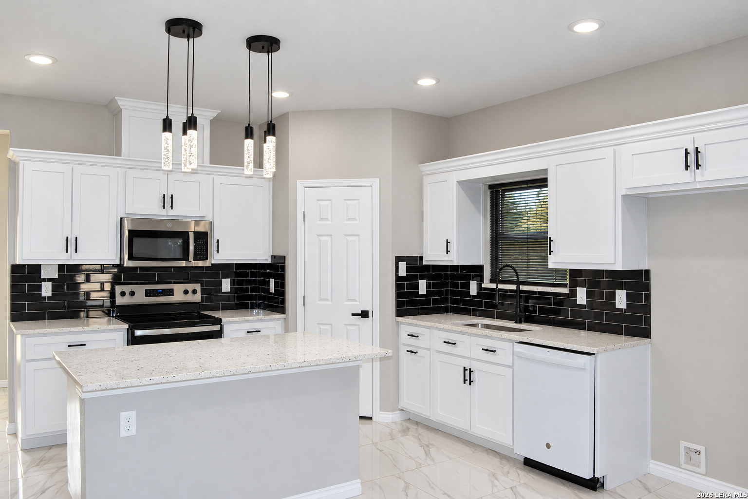 237 Avenue D Poteet TX 78065