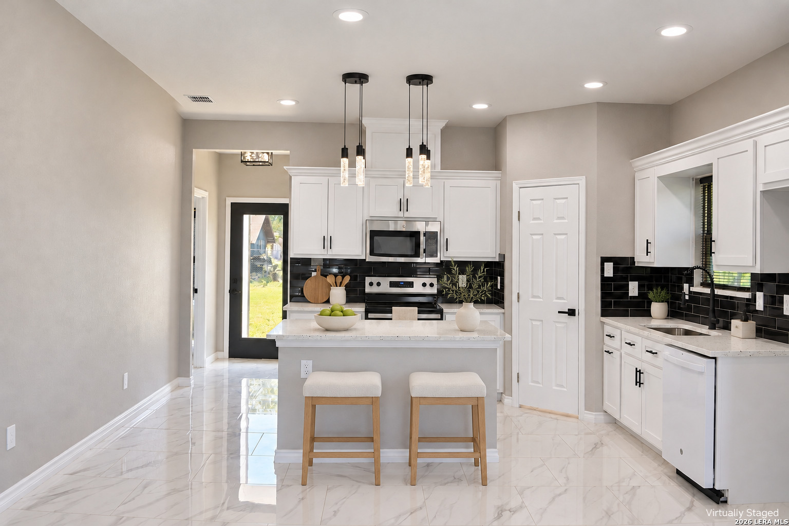 237 Avenue D Poteet TX 78065