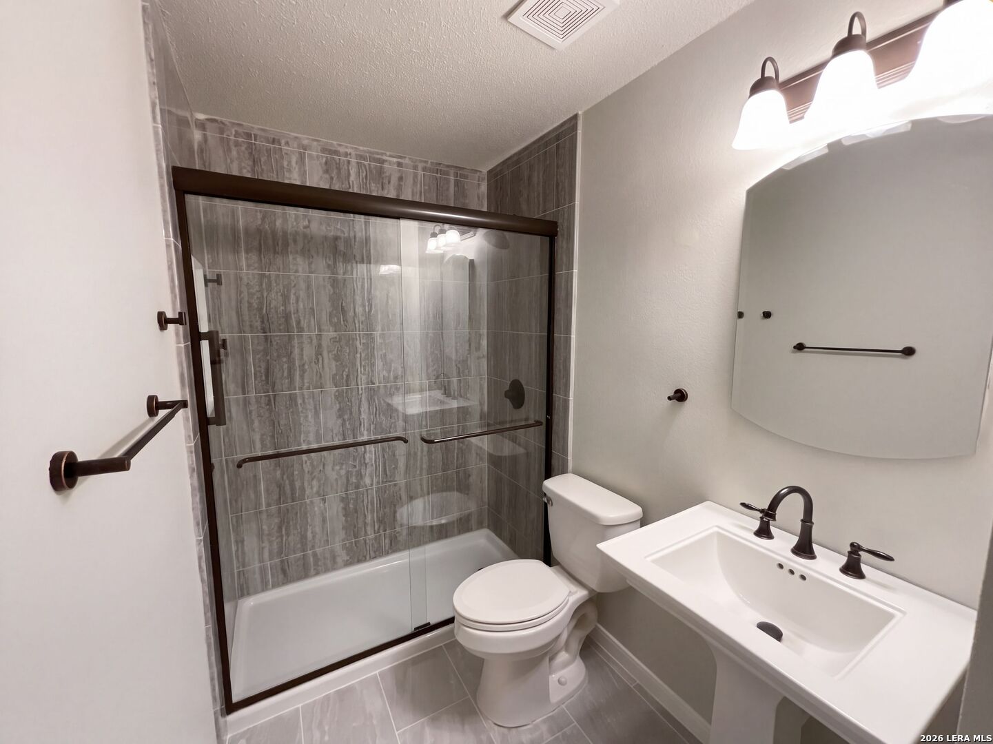 6706 Falling Quail San Antonio TX 78250
