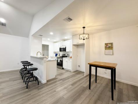 11442 Woollcott San Antonio TX 78251