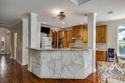 26335 Marsh Pond San Antonio TX 78260