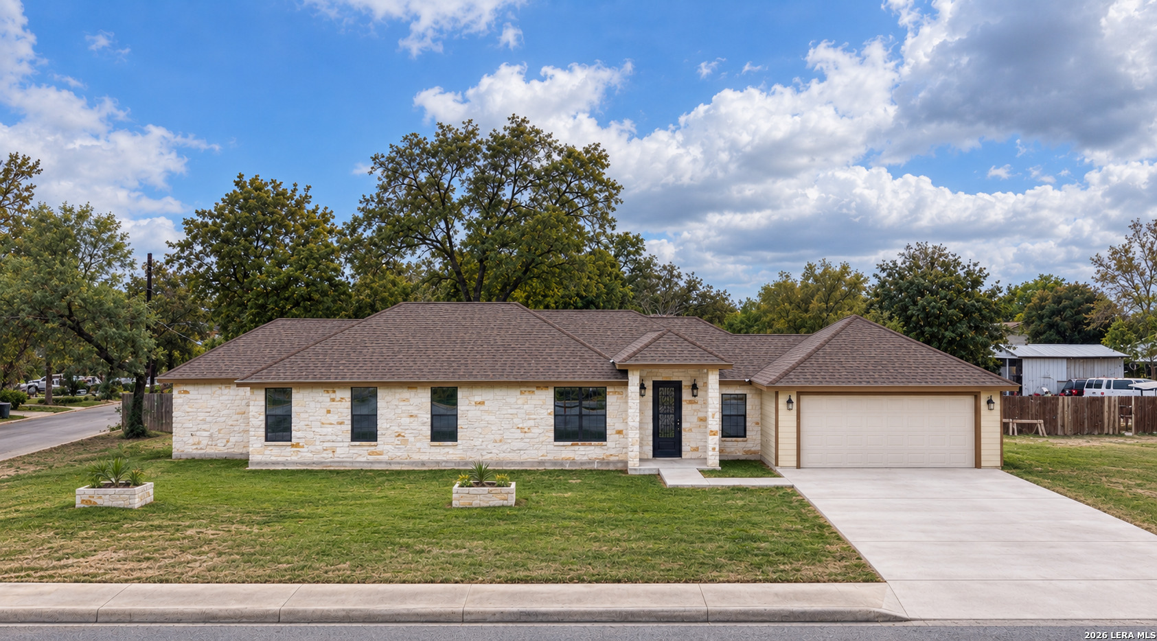 221 N Benson Road Uvalde TX 78801