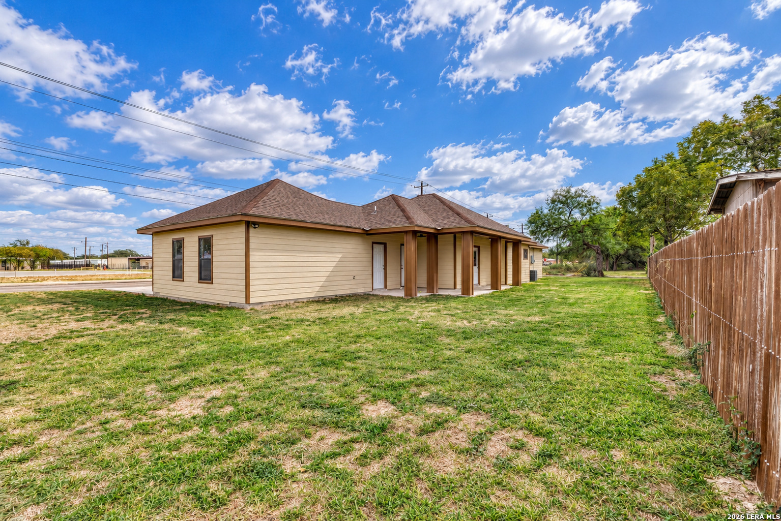 221 N Benson Road Uvalde TX 78801