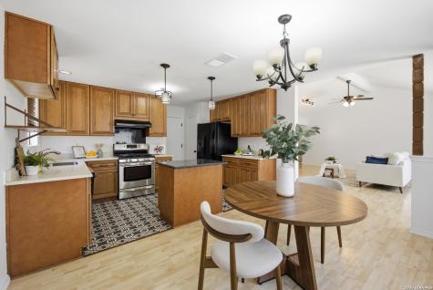2858 Burning Rock Street San Antonio TX 78247