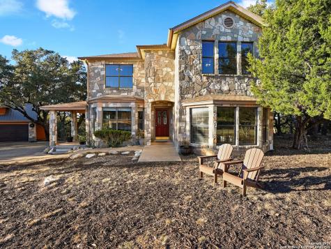988 Summit Lakehills TX 78063