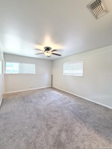 5142 Village Court San Antonio TX 78218