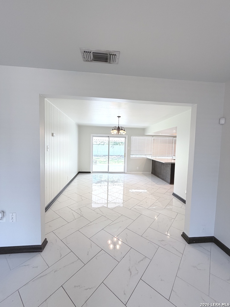5142 Village Court San Antonio TX 78218