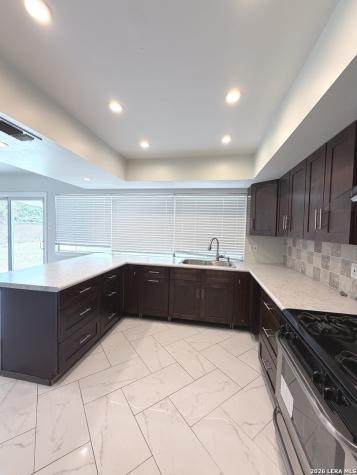 5142 Village Court San Antonio TX 78218
