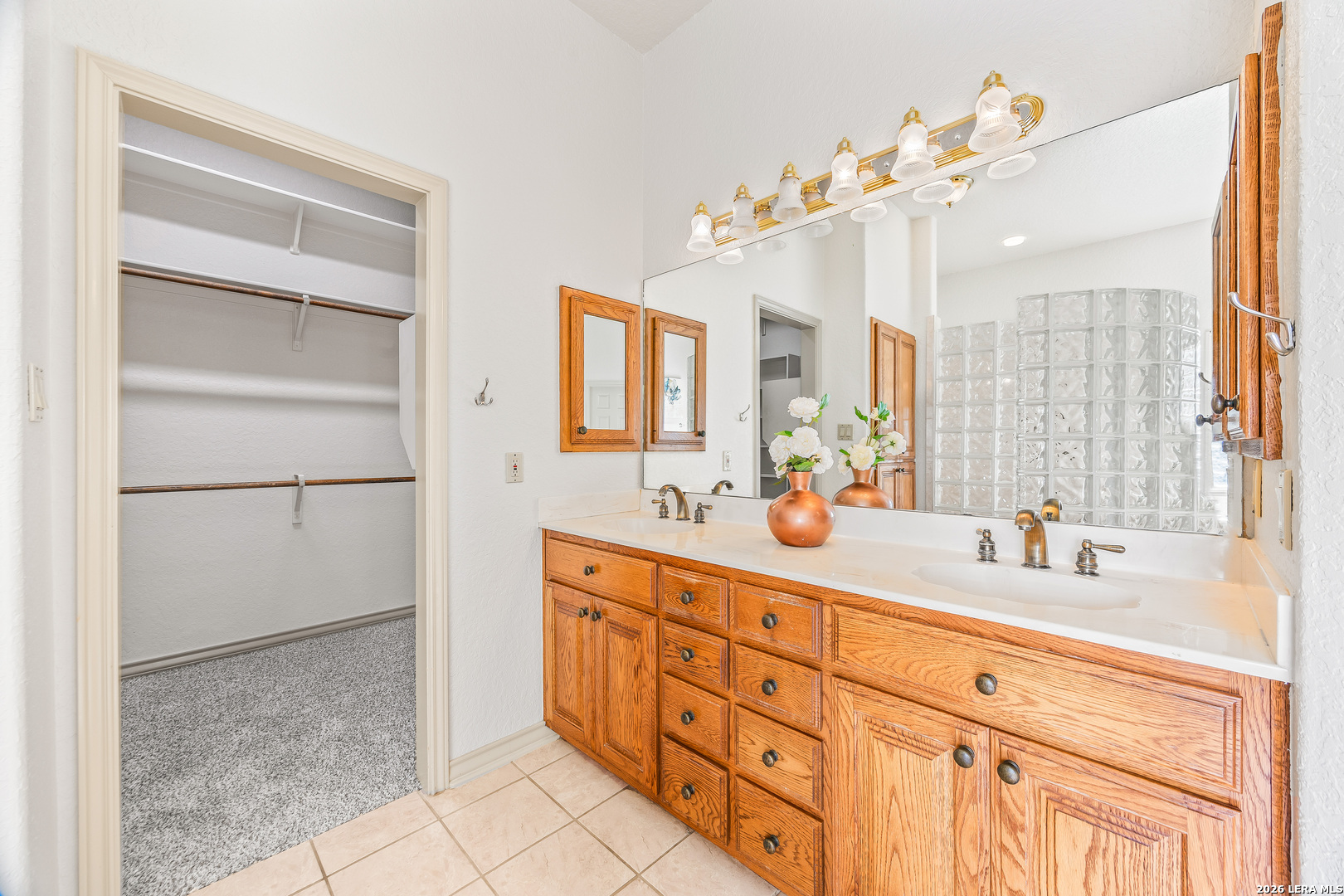 111 & 113 White Tail Drive Boerne TX 78006