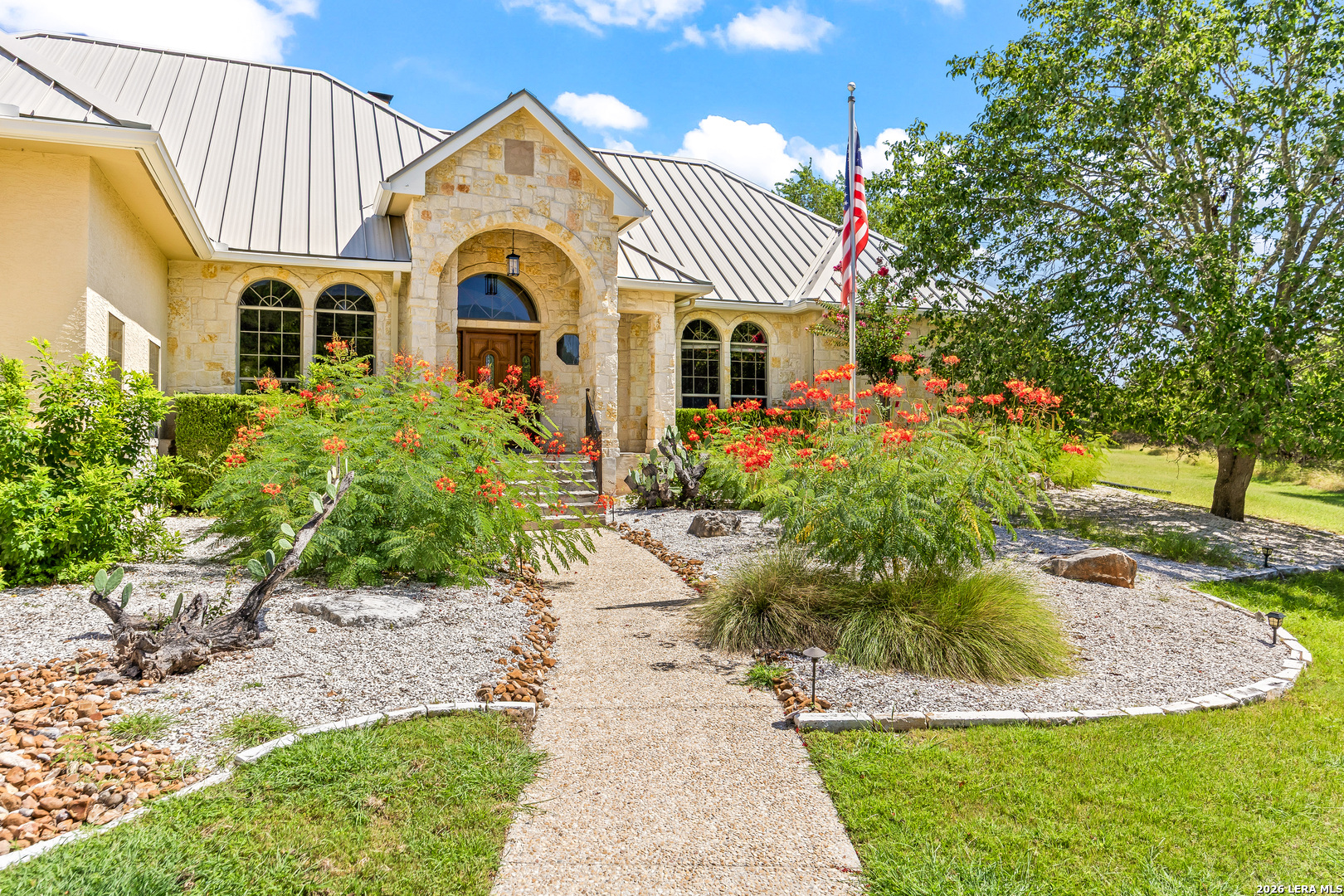 111 & 113 White Tail Drive Boerne TX 78006