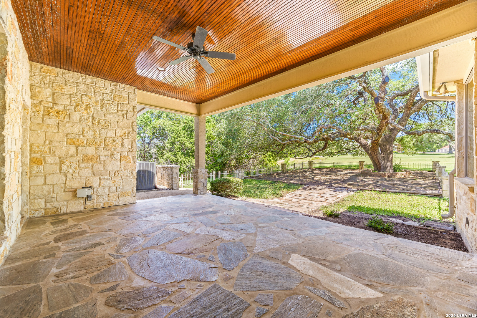 111 & 113 White Tail Drive Boerne TX 78006
