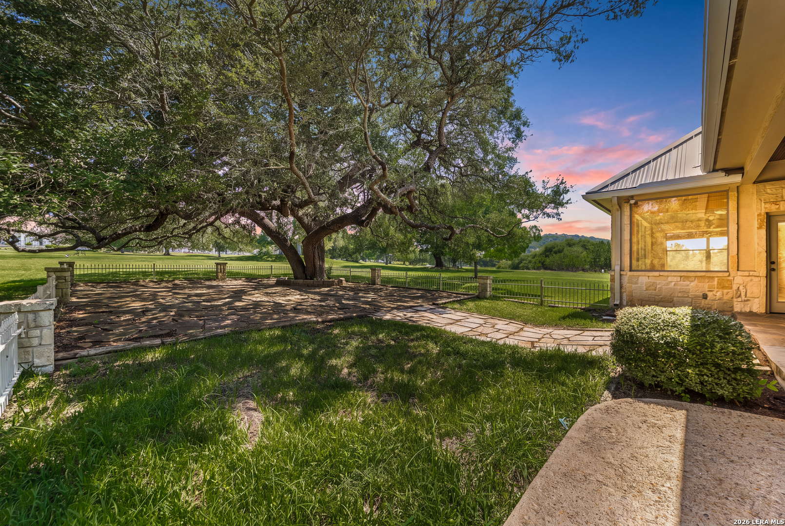 111 & 113 White Tail Drive Boerne TX 78006