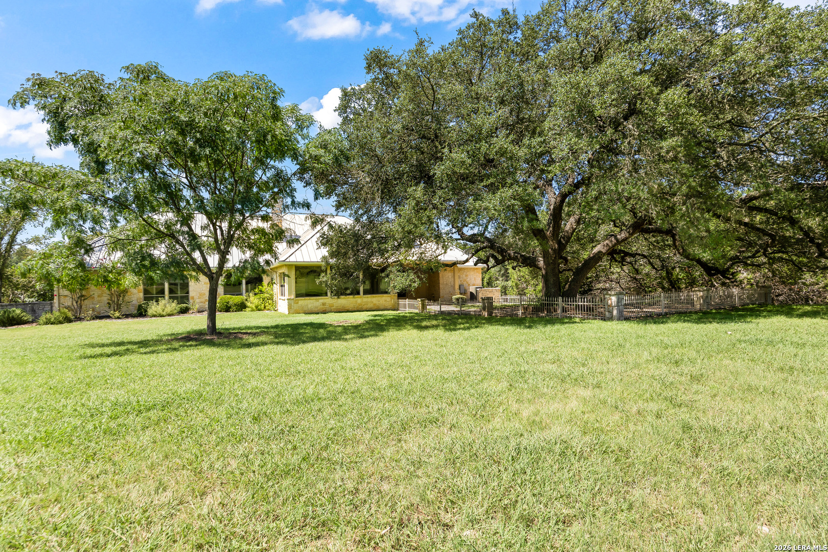 111 & 113 White Tail Drive Boerne TX 78006