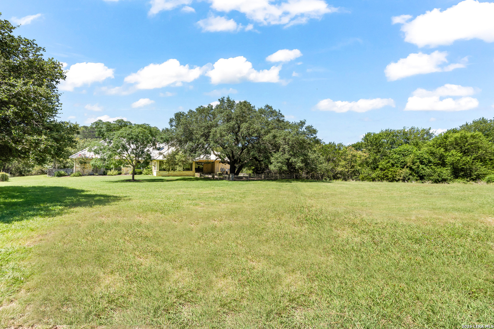 111 & 113 White Tail Drive Boerne TX 78006