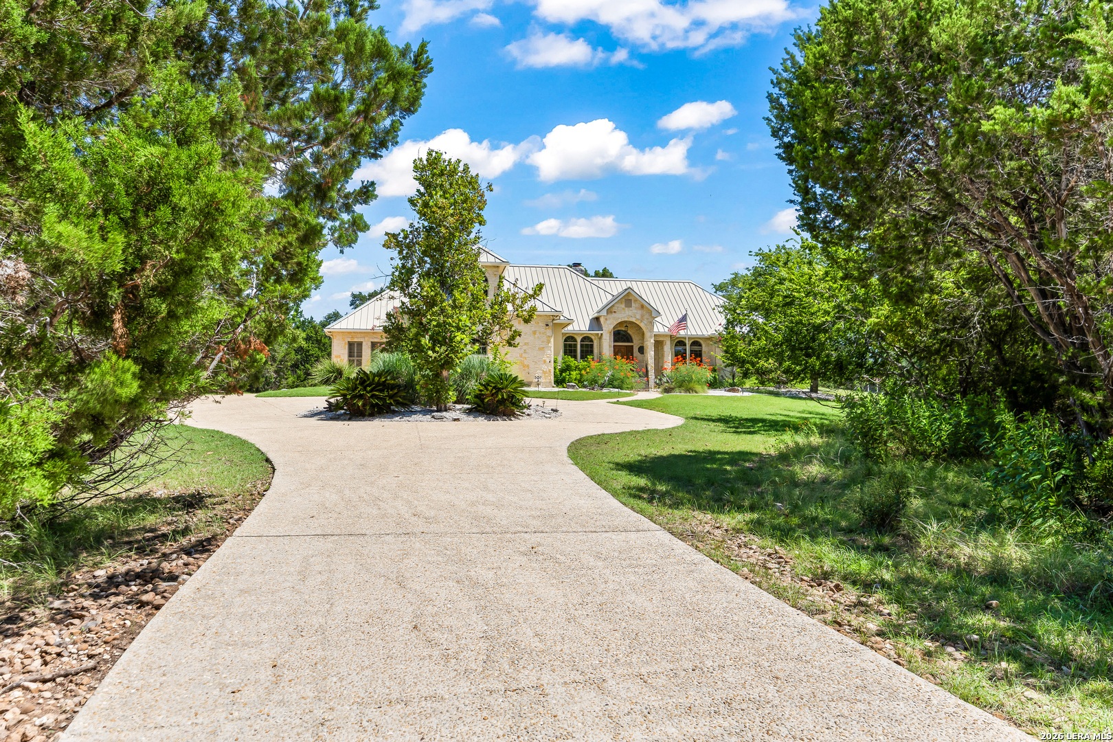 111 & 113 White Tail Drive Boerne TX 78006