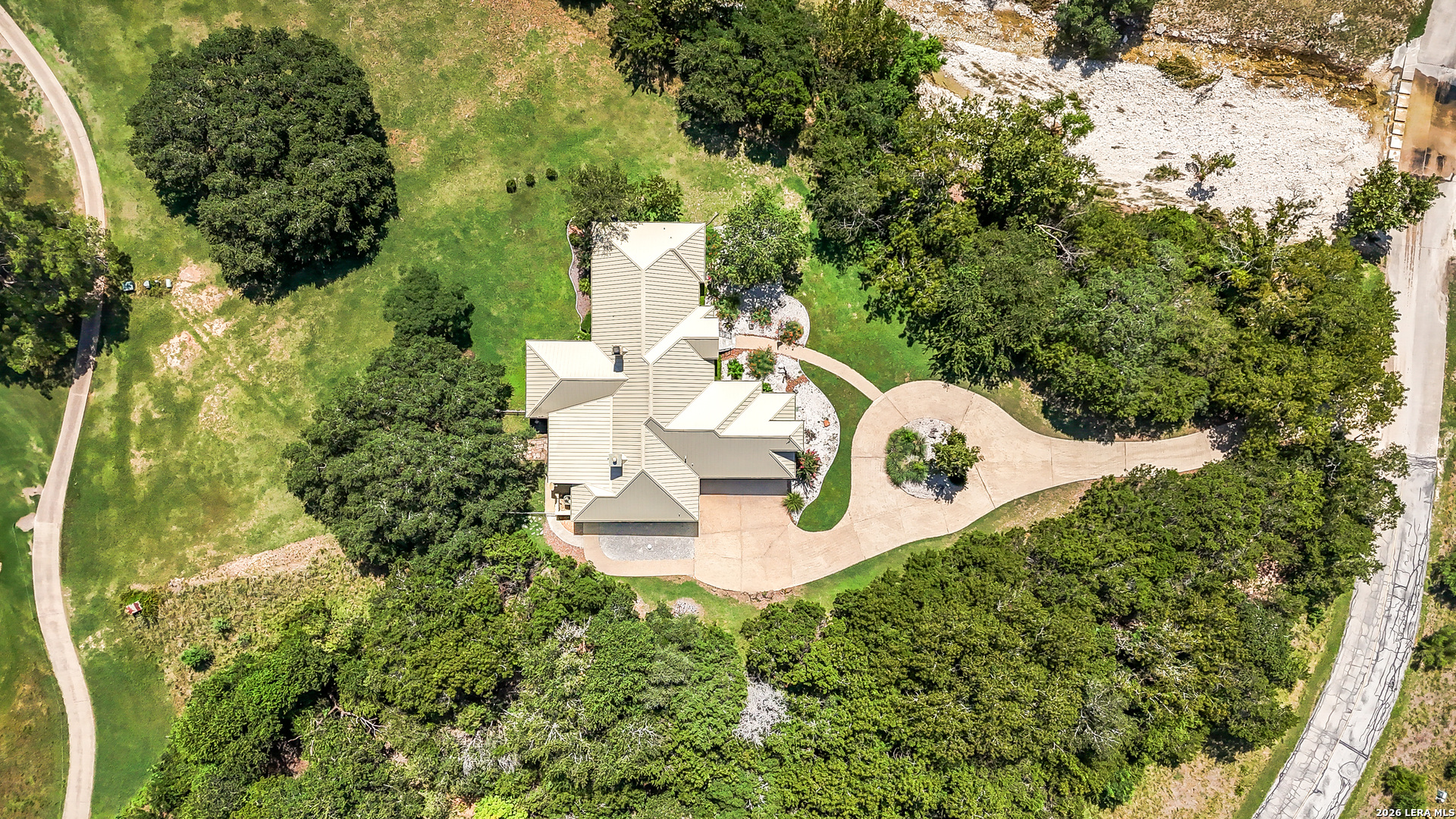 111 & 113 White Tail Drive Boerne TX 78006