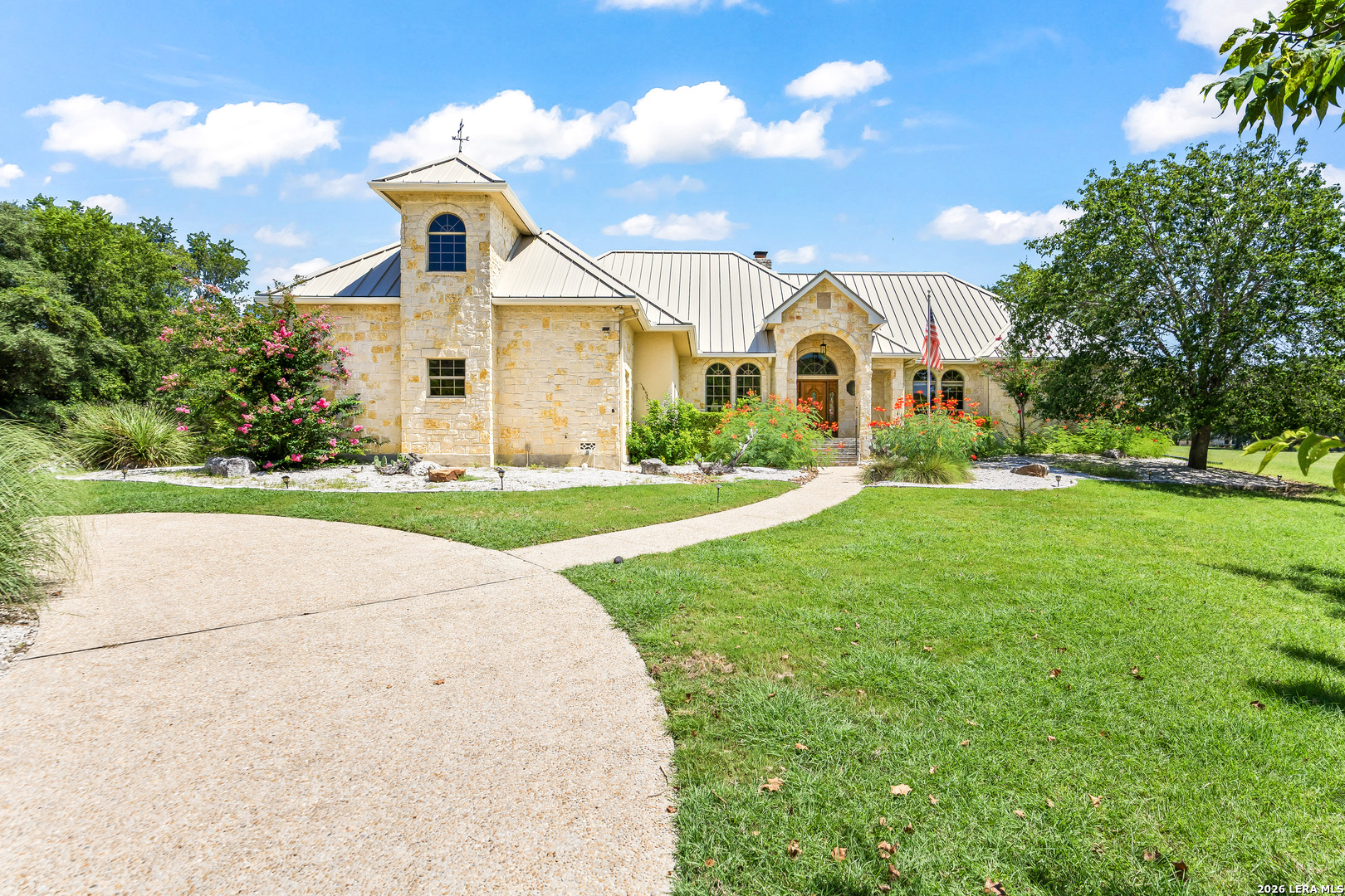 111 & 113 White Tail Drive Boerne TX 78006