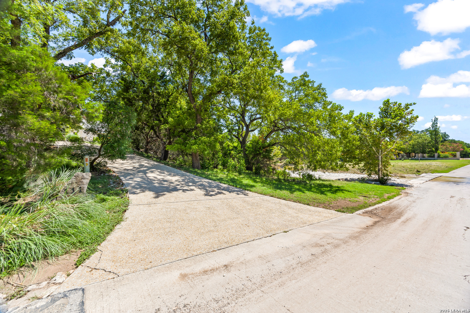 111 & 113 White Tail Drive Boerne TX 78006