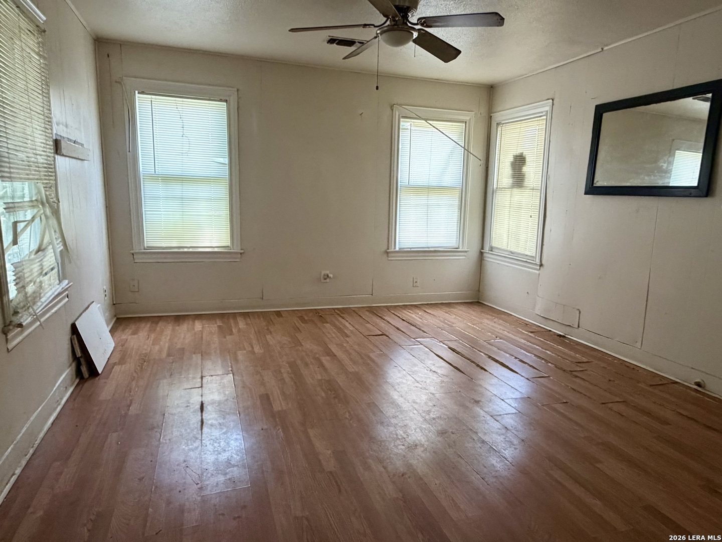 949 Aransas San Antonio TX 78210