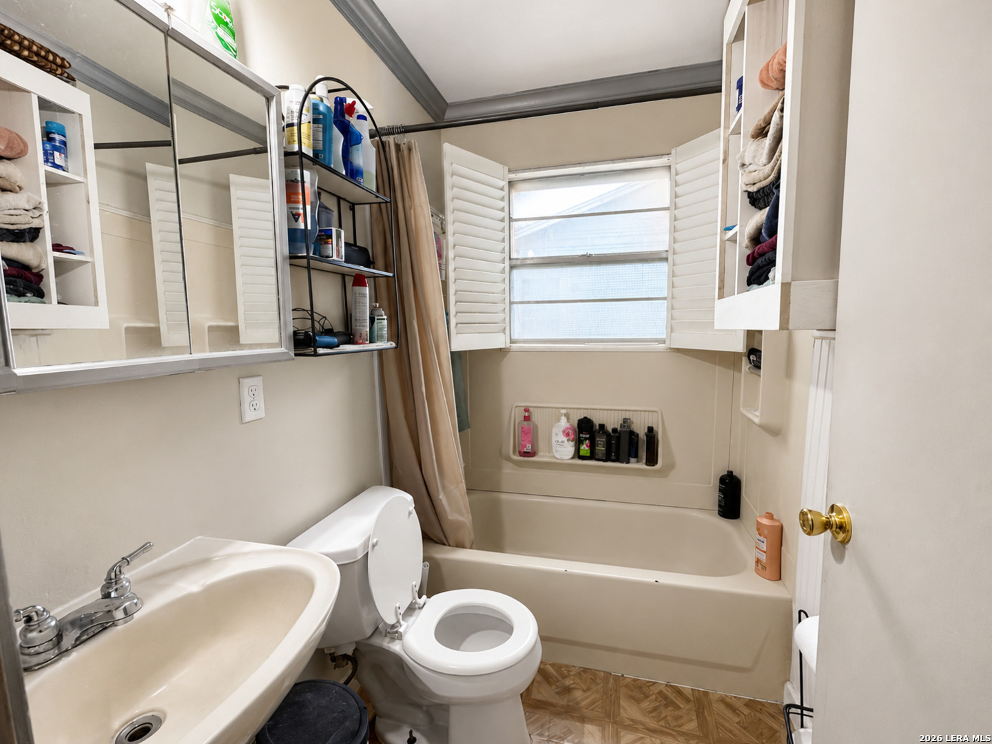 402 Chipinque San Antonio TX 78237