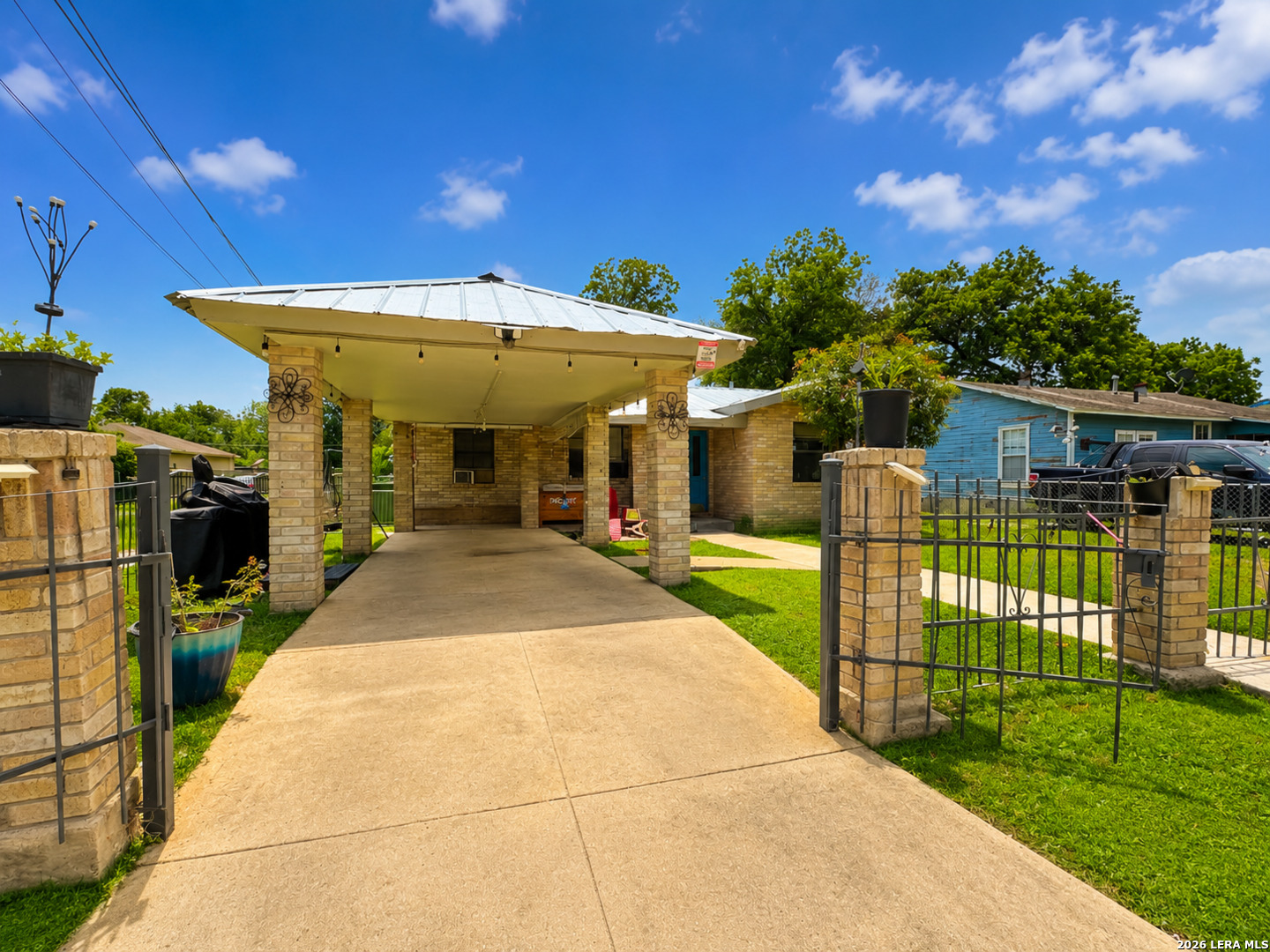 402 Chipinque San Antonio TX 78237