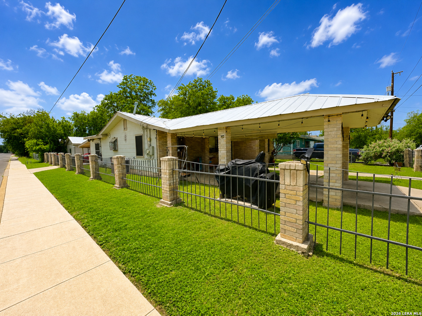 402 Chipinque San Antonio TX 78237
