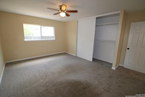 2706 Lakedon San Antonio TX 78222