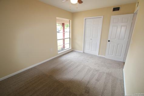 2706 Lakedon San Antonio TX 78222