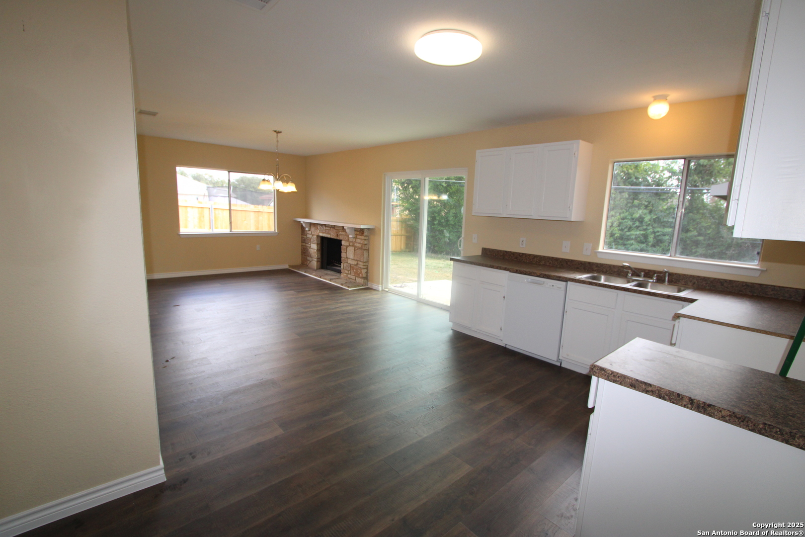 2706 Lakedon San Antonio TX 78222