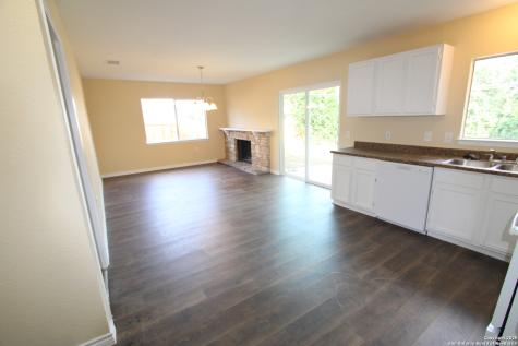 2706 Lakedon San Antonio TX 78222