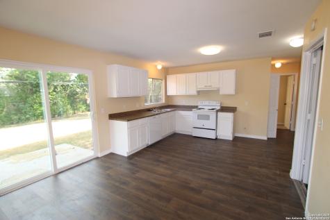 2706 Lakedon San Antonio TX 78222